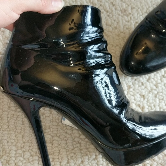 Dior Patent Leather Ankle Boots - Picture 14 of 14
